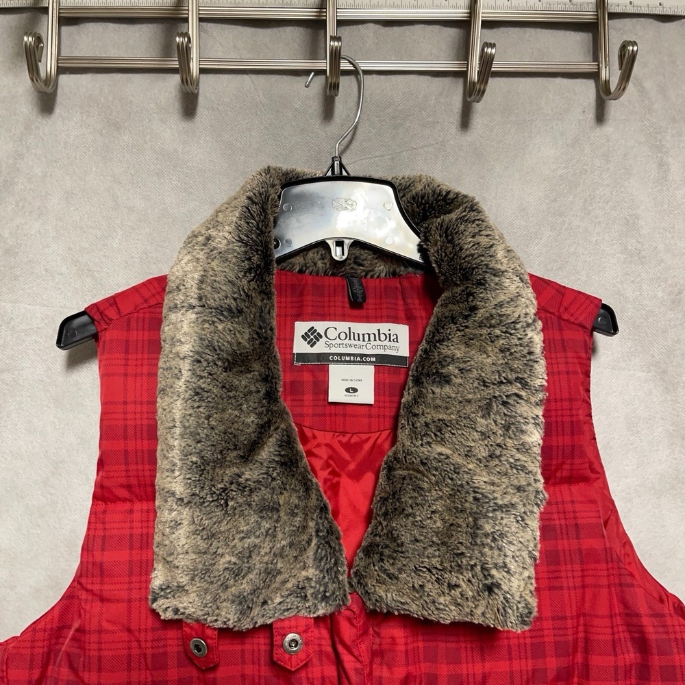 Columbia Vest Women L Red Plaid Down Puffer‎ Faux Fur Full Zip Insulated Quilted